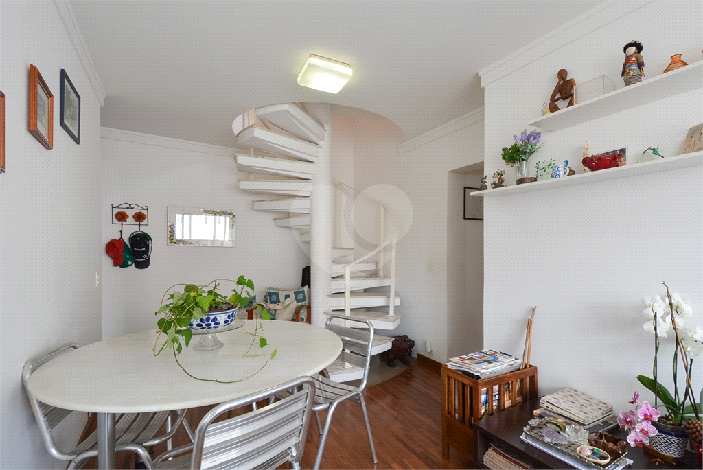  Cobertura Duplex de 112 m², à venda com 3 quartos e 2 vagas de garagem. R$ 1.180.000,00