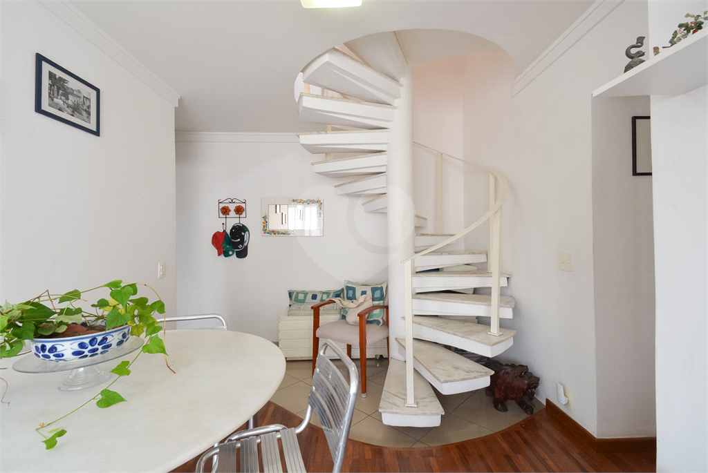  Cobertura Duplex de 112 m², à venda com 3 quartos e 2 vagas de garagem. R$ 1.180.000,00