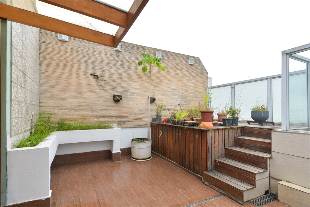  Cobertura Duplex de 112 m², à venda com 3 quartos e 2 vagas de garagem. R$ 1.180.000,00