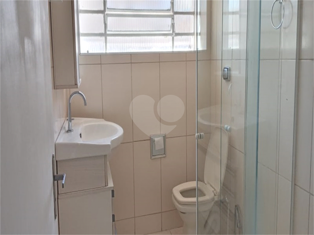 Sobrado à venda e aluguel com 3 quartos, 180m² - Foto 11