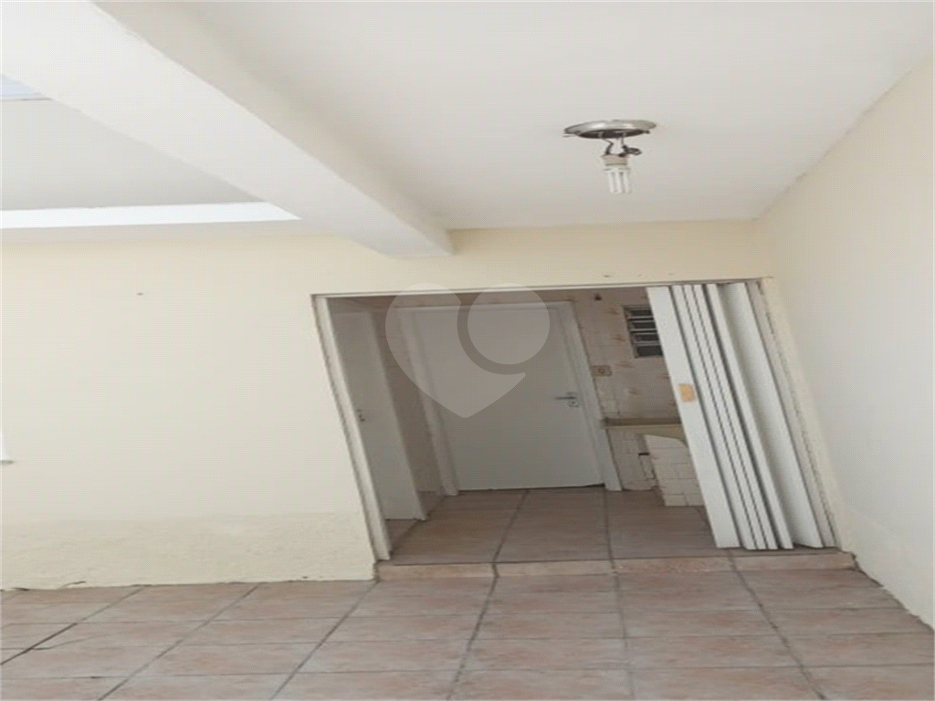 Sobrado à venda e aluguel com 3 quartos, 180m² - Foto 29