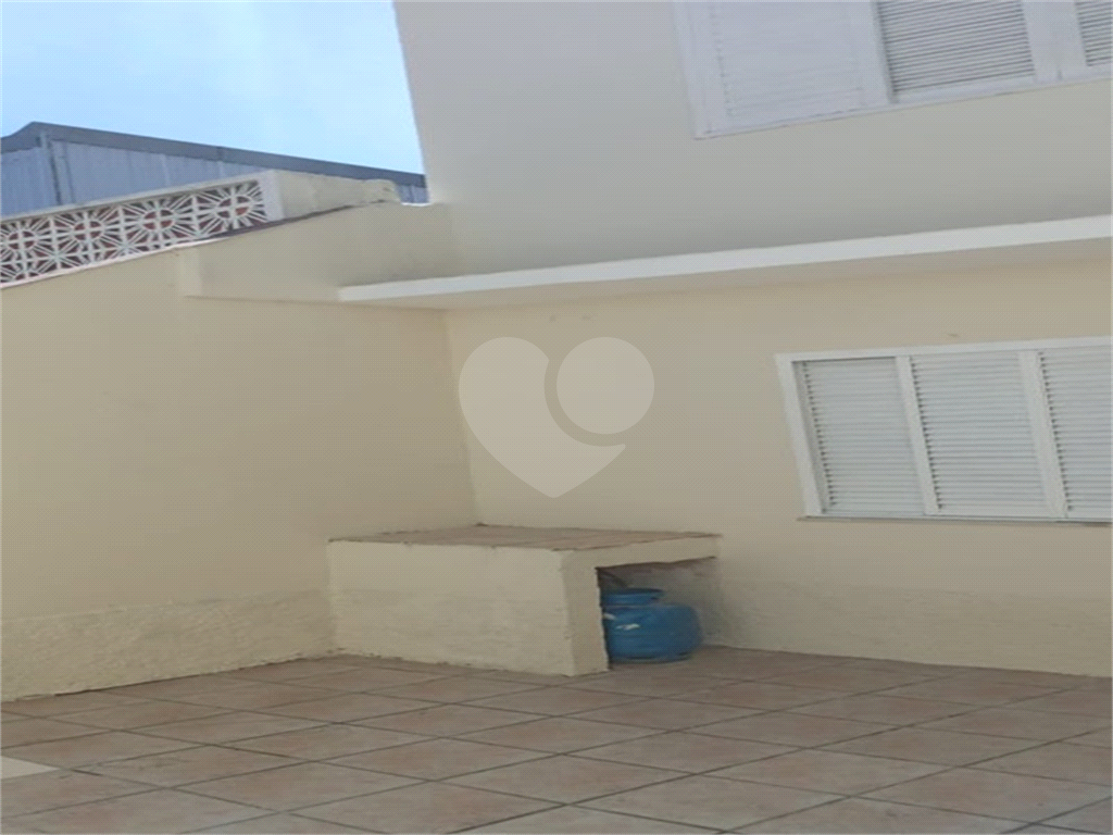 Sobrado à venda e aluguel com 3 quartos, 180m² - Foto 25