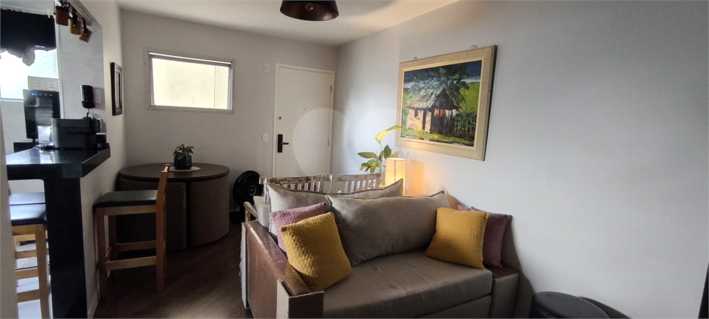 Conforto e a conveniência neste charmoso apartamento de 1 dormitório em Santana. 1 vaga