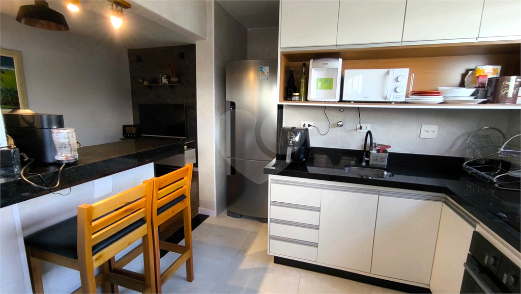 Conforto e a conveniência neste charmoso apartamento de 1 dormitório em Santana. 1 vaga