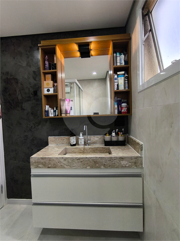 Conforto e a conveniência neste charmoso apartamento de 1 dormitório em Santana. 1 vaga