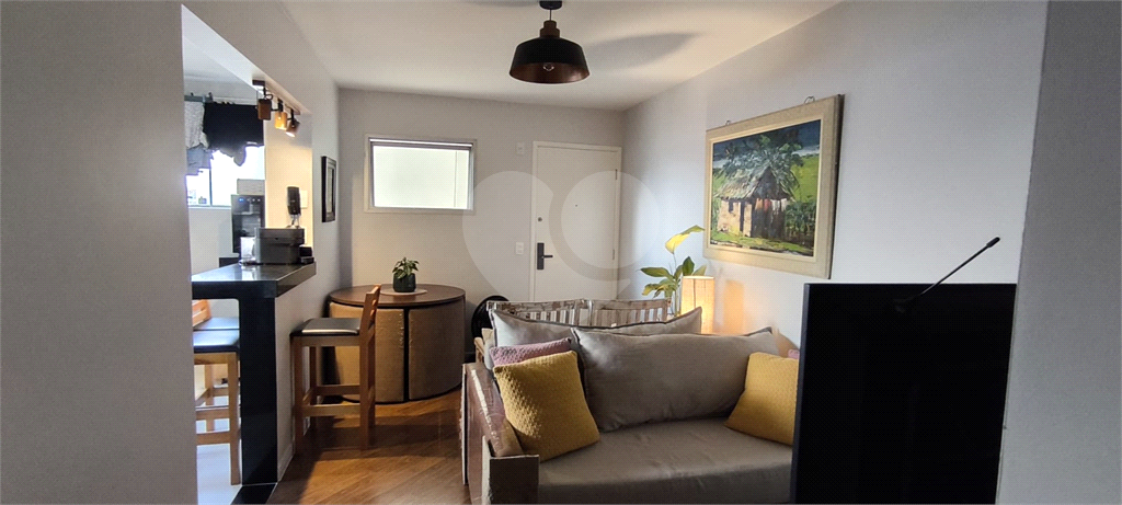 Conforto e a conveniência neste charmoso apartamento de 1 dormitório em Santana. 1 vaga