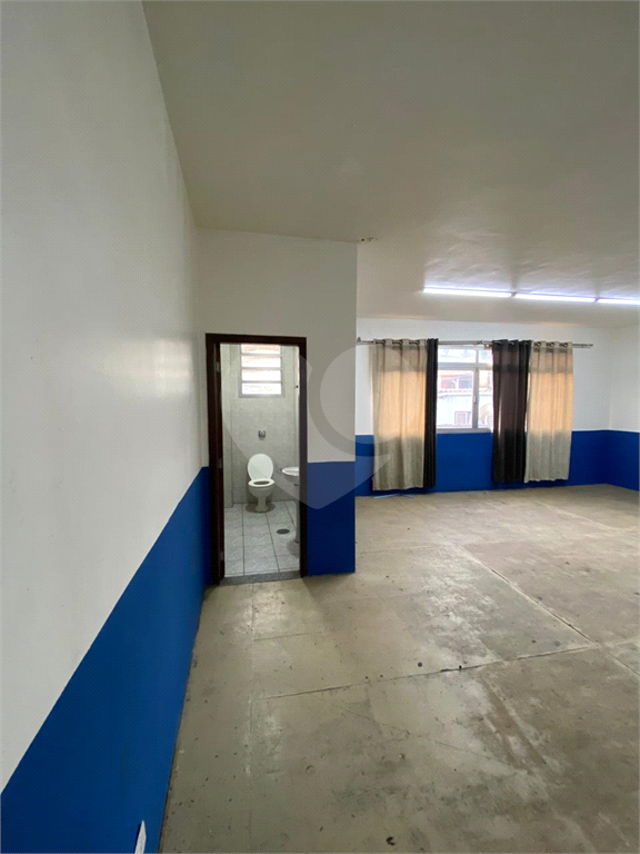 Prédio comercial Salão comercial na Avenida Engenheiro Caetano Álvares
