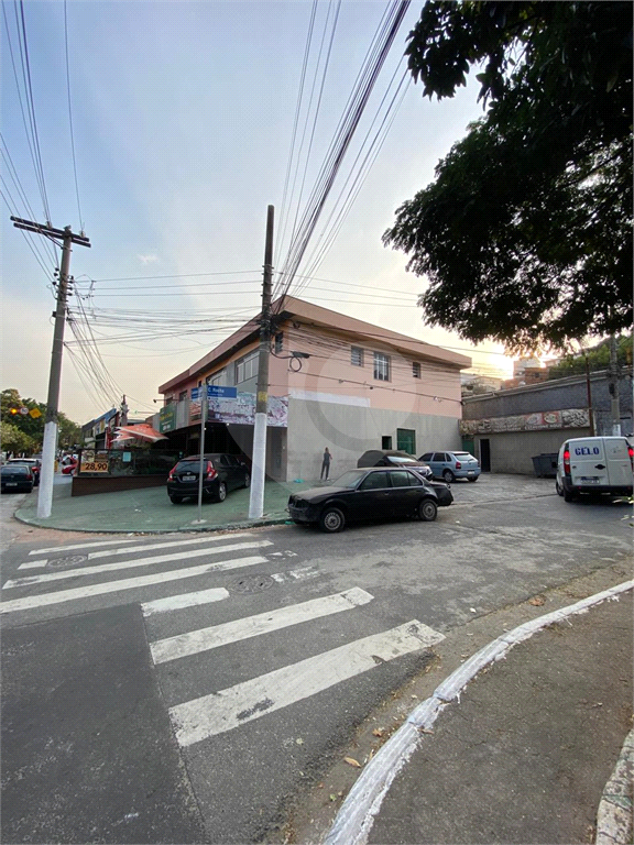 Prédio comercial Salão comercial na Avenida Engenheiro Caetano Álvares