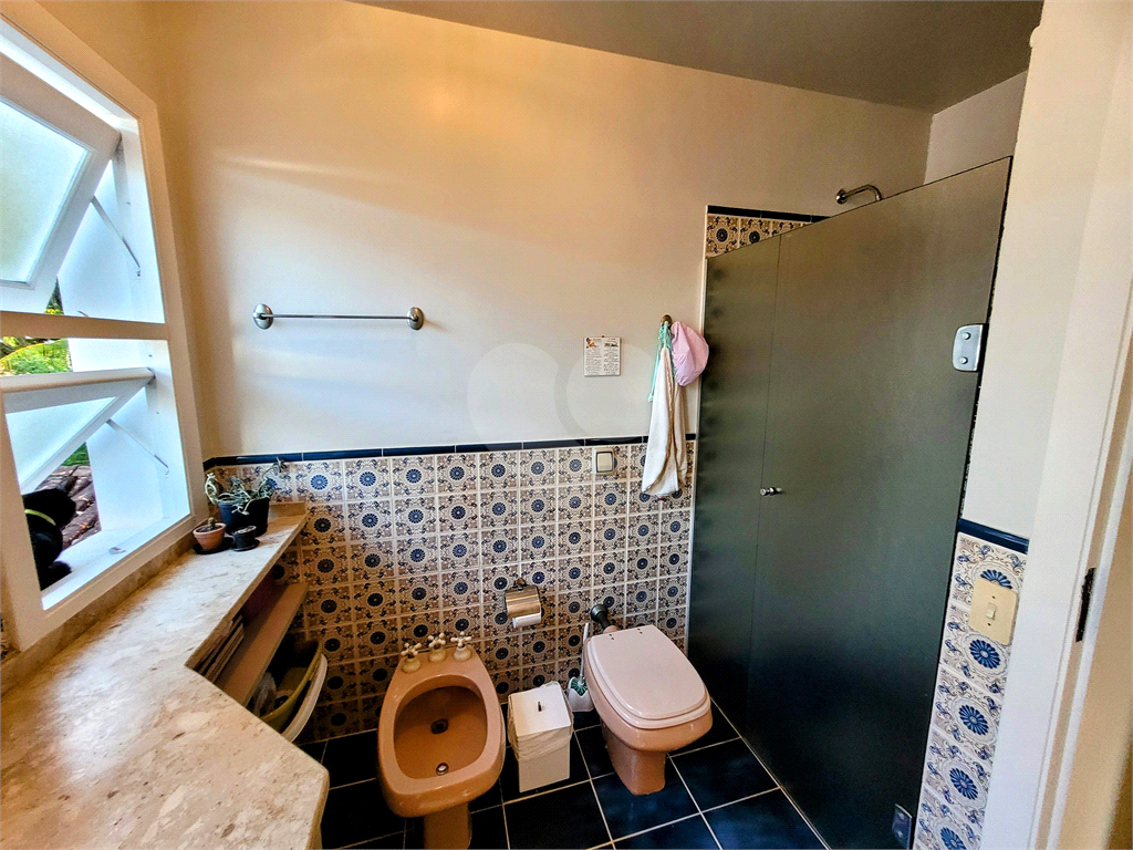 Sobrado com piscina e churrasqueira na Praia do Pernambuco próximo ao Hotel Jequitimar