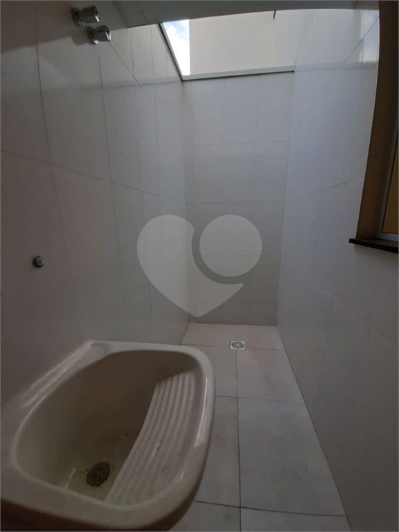 Sobrado novo na Penha em condominio 
