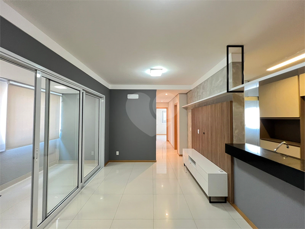 Apartamento para alugar com 3 quartos, 81m² - Foto 10