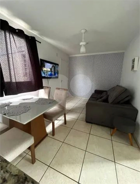 Apartamento à venda com 2 quartos, 49m² - Foto 19