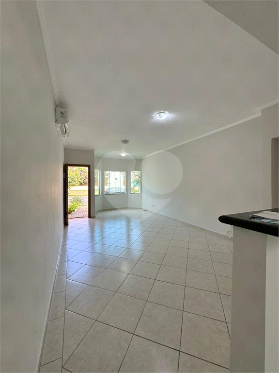 Casa de Condomínio à venda e aluguel com 3 quartos, 99m² - Foto 3