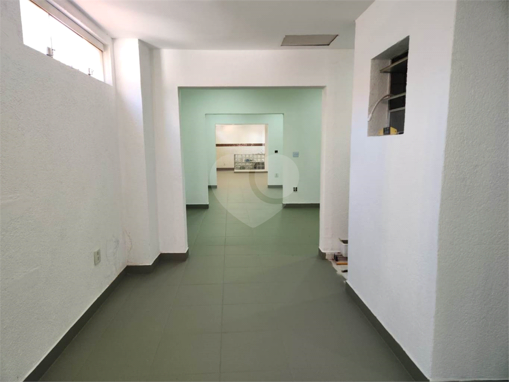 PRÉDIO INTEIRO em VILA LEOPOLDINA