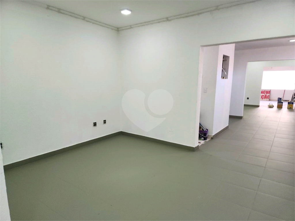 PRÉDIO INTEIRO em VILA LEOPOLDINA