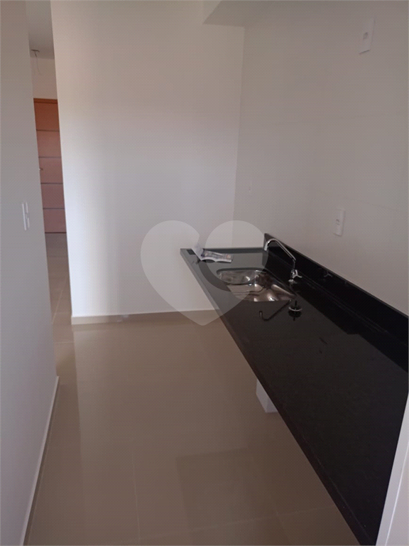 Apartamento à venda com 2 quartos, 65m² - Foto 16