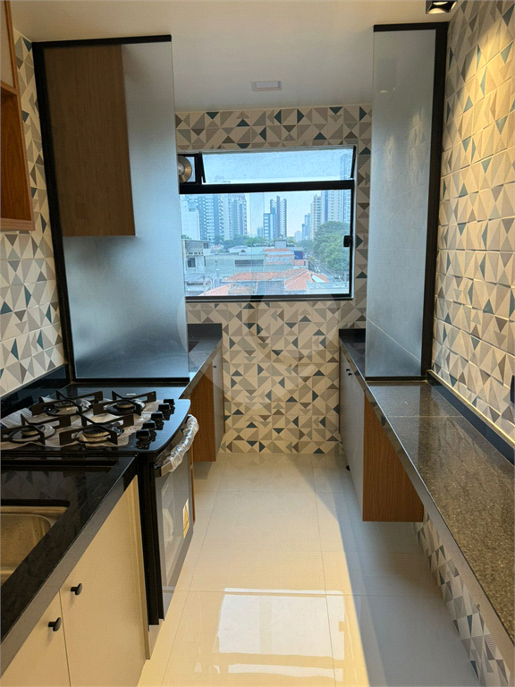 APARTAMENTO em TATUAPÉ