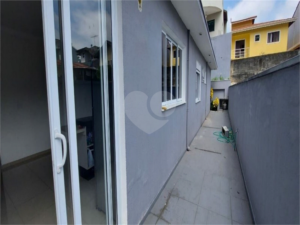 Lindo sobrado em condominio fechado 
