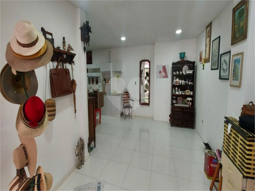 Lindo sobrado em condominio fechado 