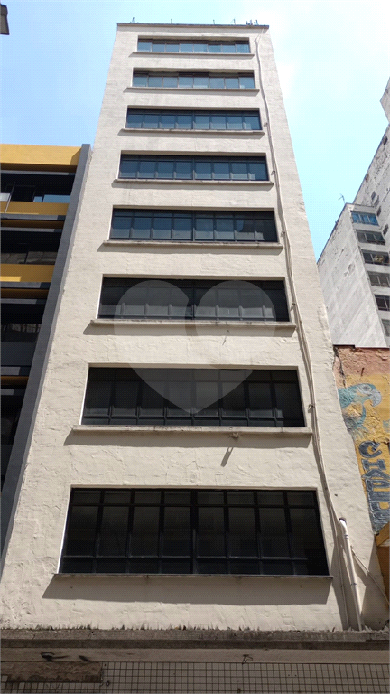 Oportunidade Única: Prédio Comercial no Coração do Centro Histórico de São Paulo