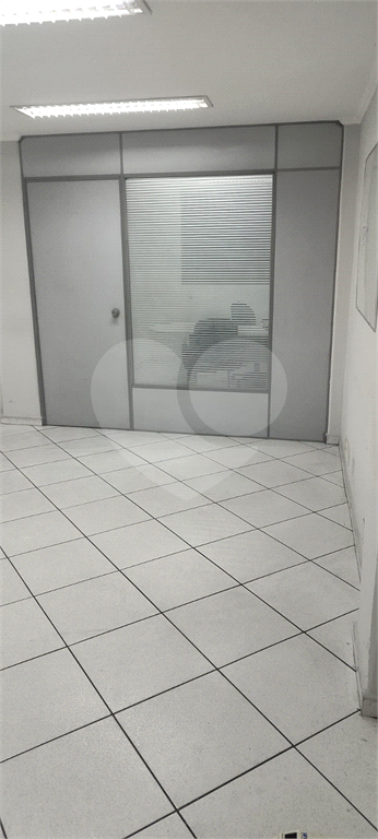 Oportunidade Única: Prédio Comercial no Coração do Centro Histórico de São Paulo