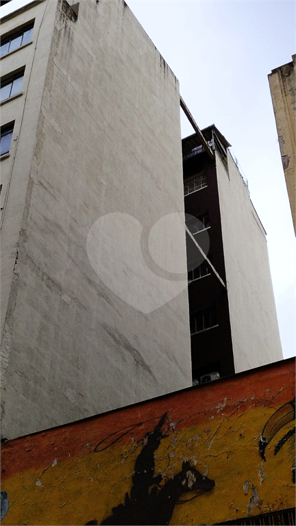 Oportunidade Única: Prédio Comercial no Coração do Centro Histórico de São Paulo