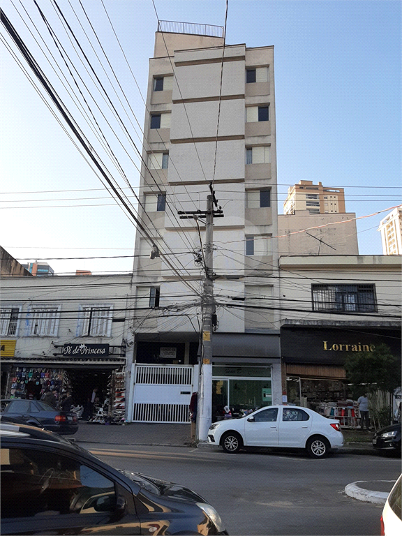 Apartamento com 112m2 de área construída com 2 quartos, 2 banheiros, 1 sala e 1 vaga de garagem