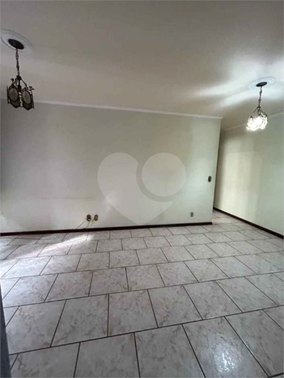 Apartamento à venda com 2 quartos, 60m² - Foto 5