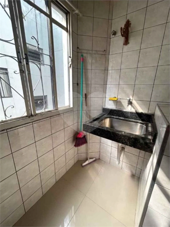 Apartamento à venda com 2 quartos, 60m² - Foto 4