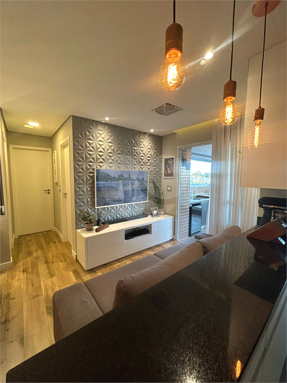 APARTAMENTO em PARADA INGLESA