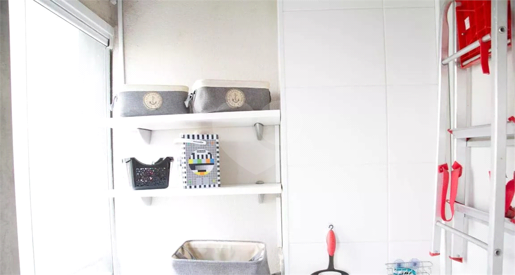 APARTAMENTO em CENTRO