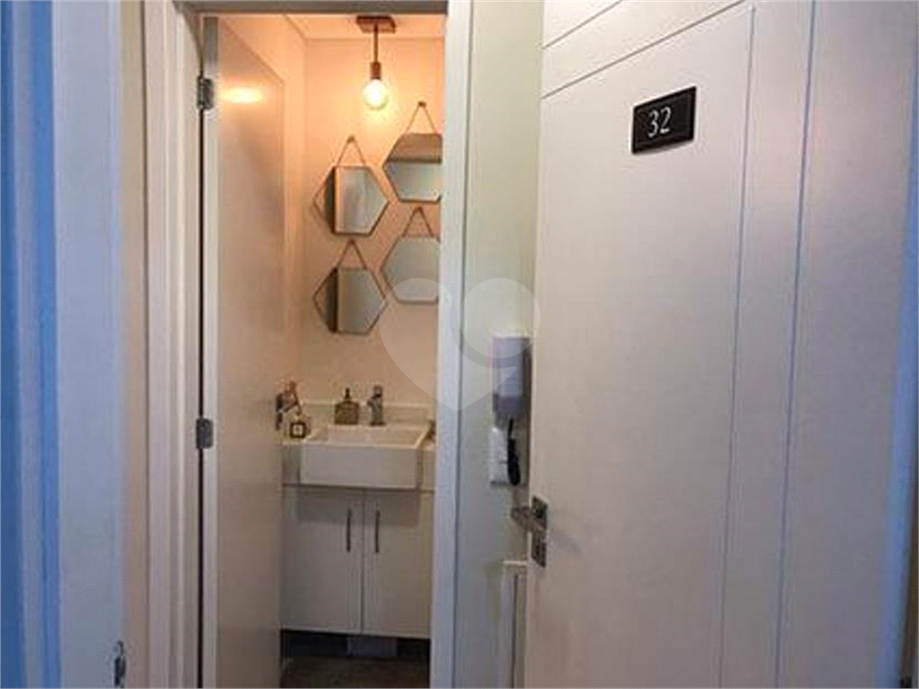 APARTAMENTO À VENDA EM ALPHAVILLE 