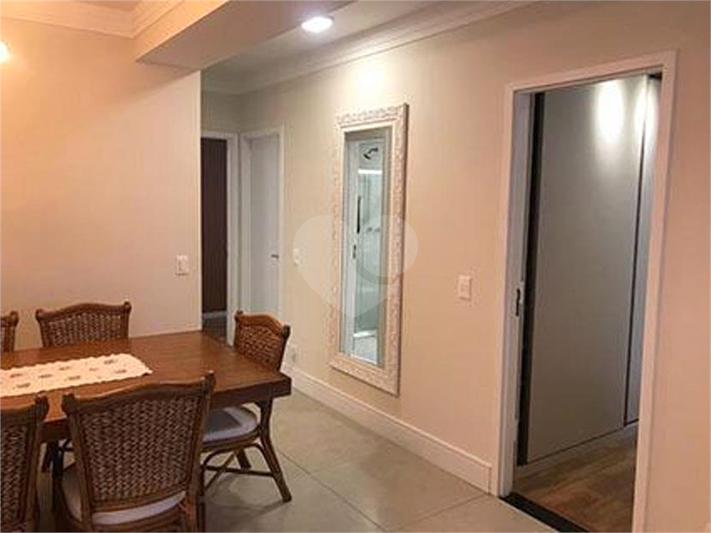 APARTAMENTO À VENDA EM ALPHAVILLE 