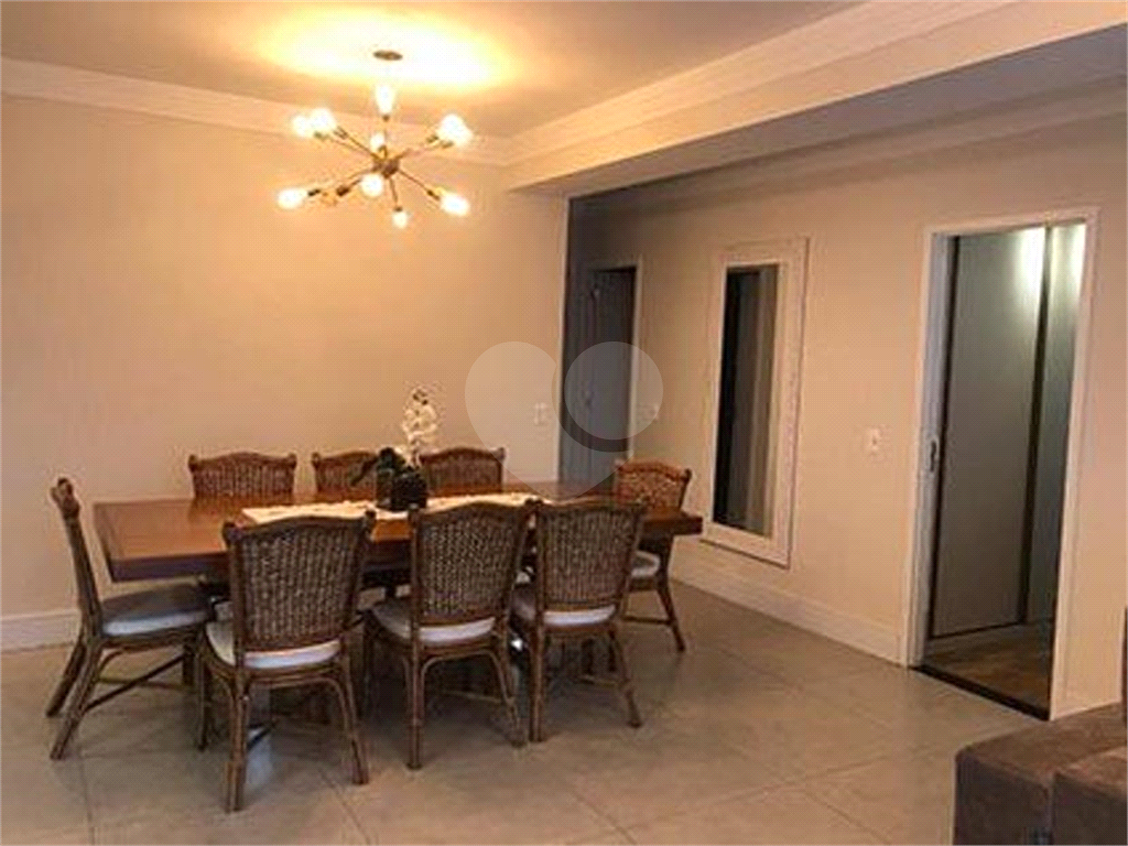 APARTAMENTO À VENDA EM ALPHAVILLE 