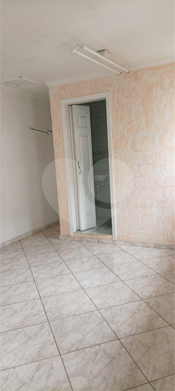 VENDE-SE SOBRADO COM 3 DORM, 1 SUITE, EDICULA COM 2 APARTAMENTOS E DUAS VAGAS NA PEDRO BUENO