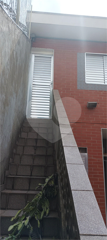 VENDE-SE SOBRADO COM 3 DORM, 1 SUITE, EDICULA COM 2 APARTAMENTOS E DUAS VAGAS NA PEDRO BUENO