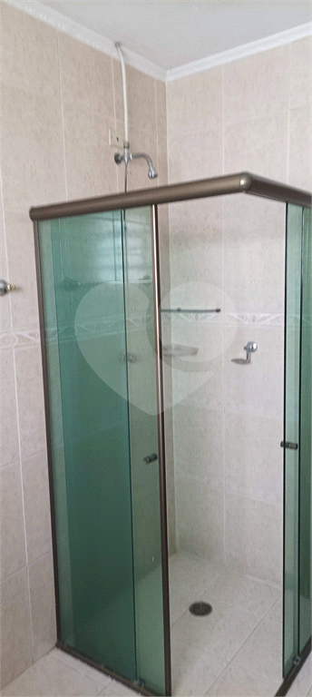 VENDE-SE SOBRADO COM 3 DORM, 1 SUITE, EDICULA COM 2 APARTAMENTOS E DUAS VAGAS NA PEDRO BUENO