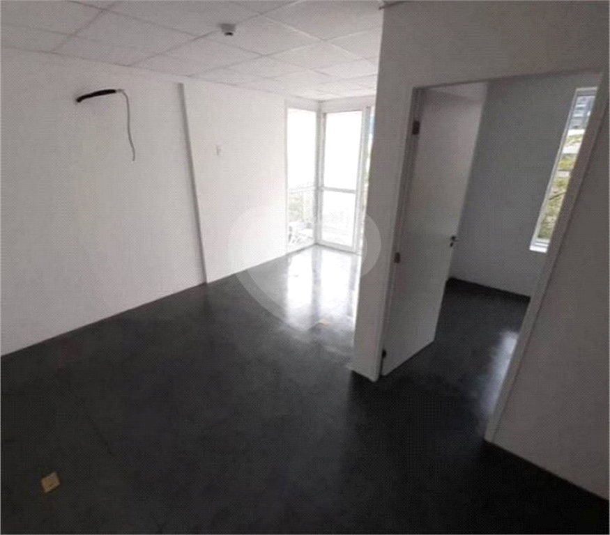 Conjunto comercial a venda na Liberdade