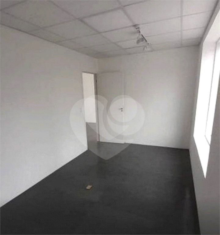 Conjunto comercial a venda na Liberdade