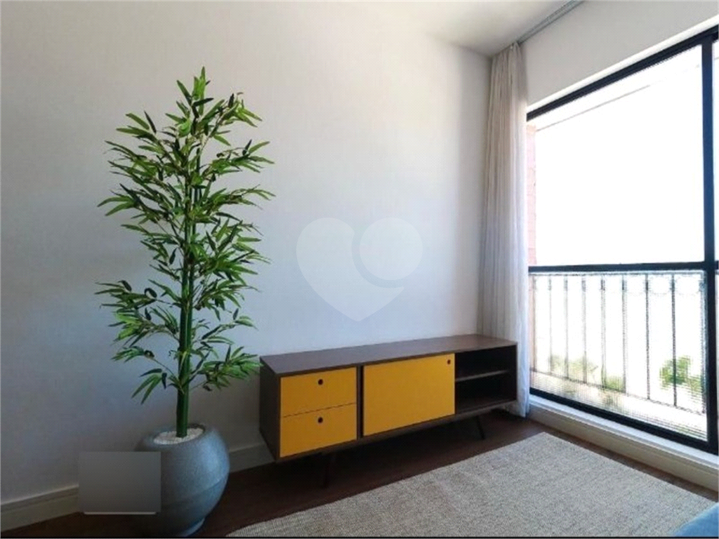Apartamento de 2 quartos com garagem coberta no Butantã, localização privilegiada. 