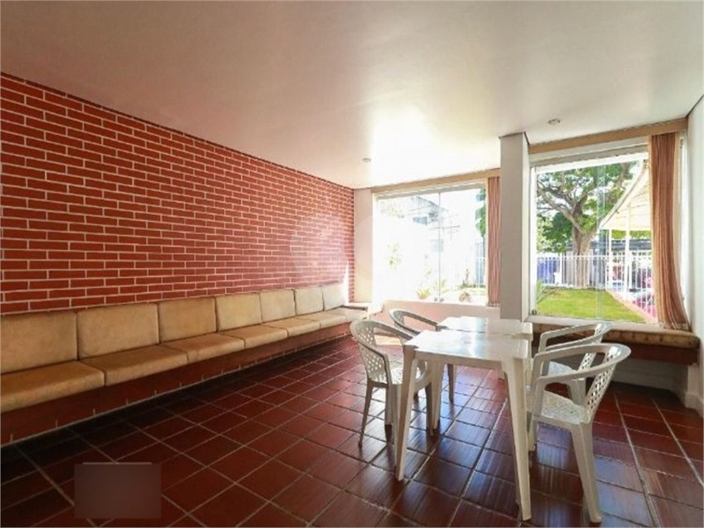 Apartamento de 2 quartos com garagem coberta no Butantã, localização privilegiada. 