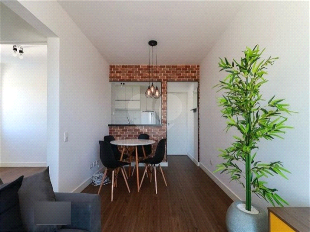 Apartamento de 2 quartos com garagem coberta no Butantã, localização privilegiada. 