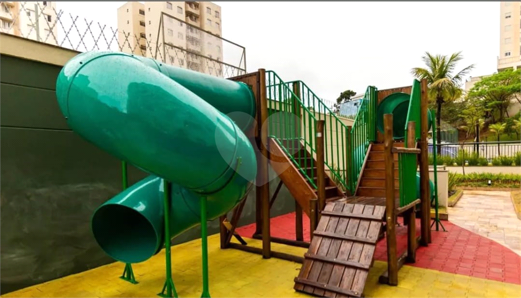 Apartamento a venda no Condomínio Chácara Cantareira Residencial
