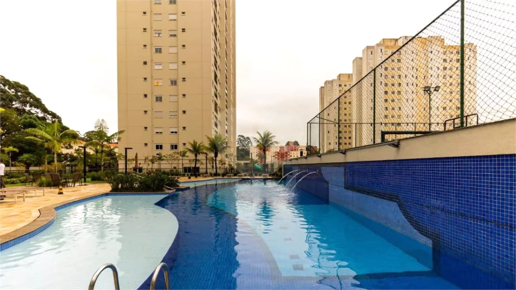 Apartamento a venda no Condomínio Chácara Cantareira Residencial