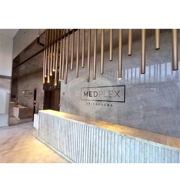 Conjunto comercial para venda ou  locação em Moema.