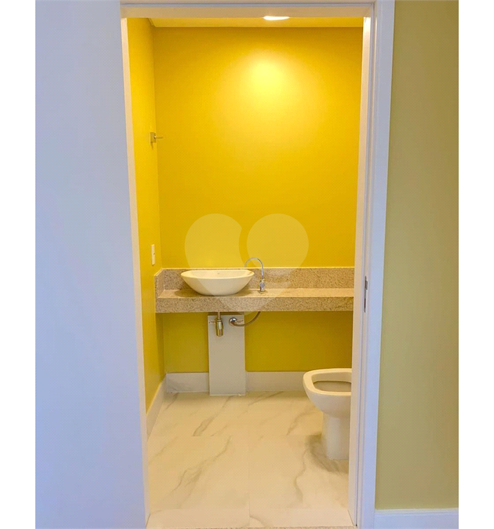 Conjunto comercial para venda ou  locação em Moema.