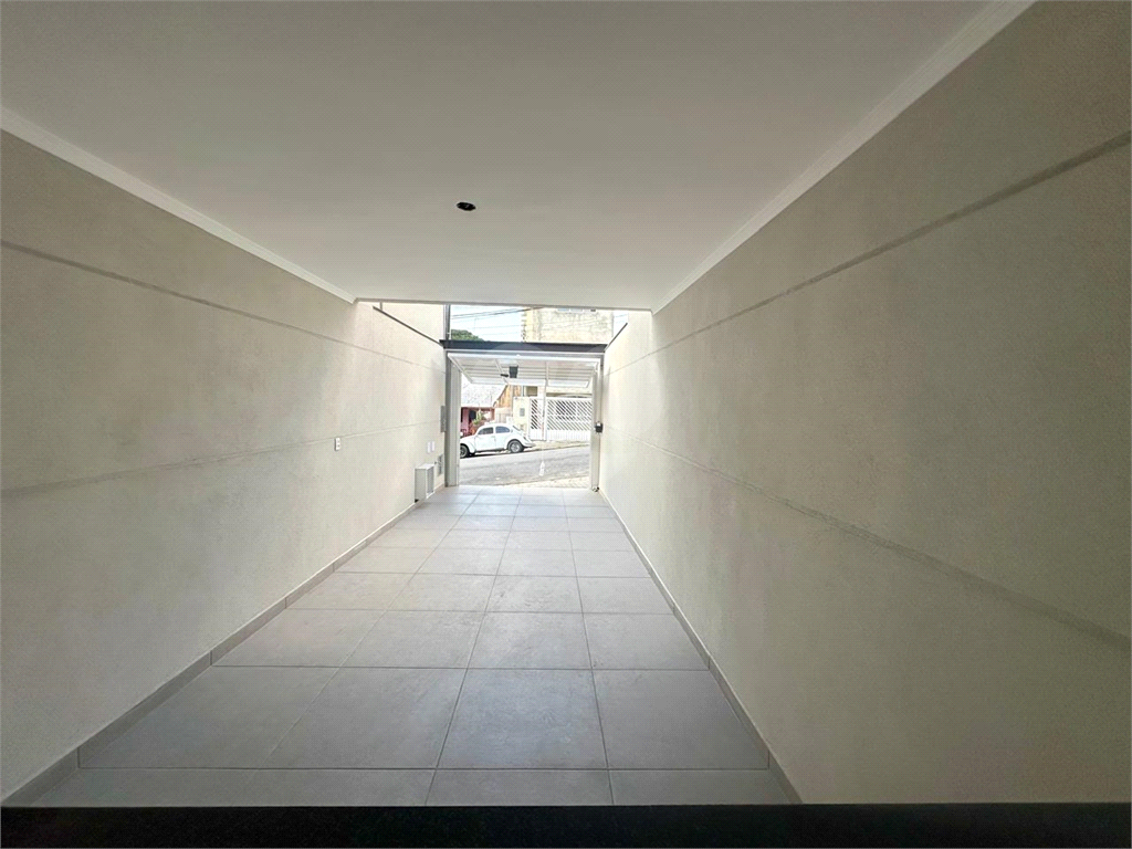 Sobrado recém construído com plantão - Santa Teresinha - 3 quartos 2 vagas