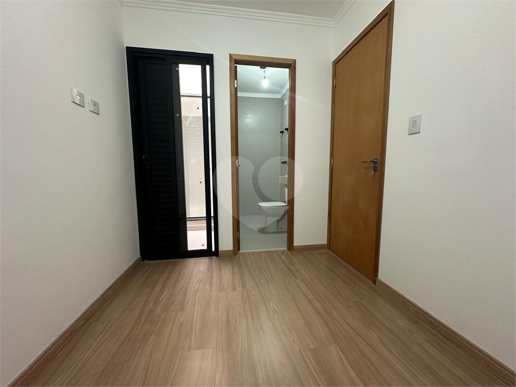 Sobrado recém construído com plantão - Santa Teresinha - 3 quartos 2 vagas