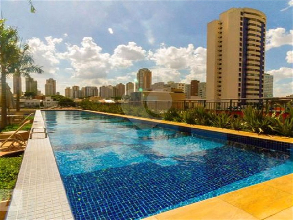 Apartamento com 35m 1 dorm 1 suite varanda sala cozinha banheiro e 1 vaga de garagem