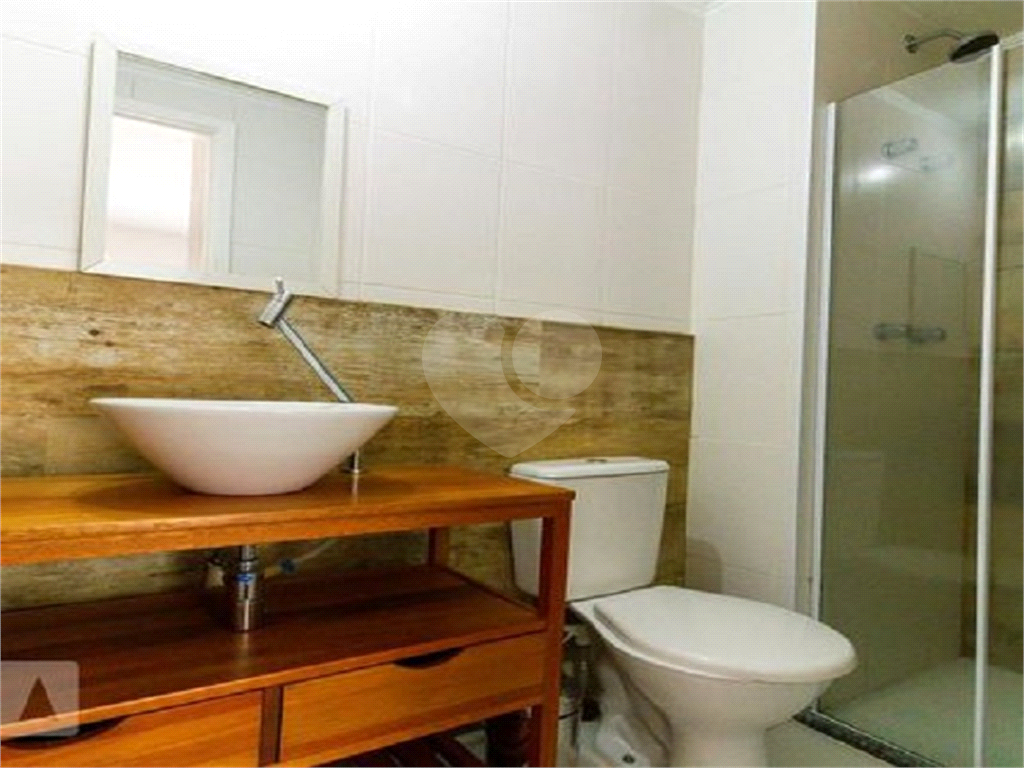 Apartamento com 35m 1 dorm 1 suite varanda sala cozinha banheiro e 1 vaga de garagem